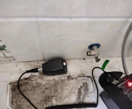 聂拉木屋顶漏水维修公司分享下卫生间漏水的危害及解决方法